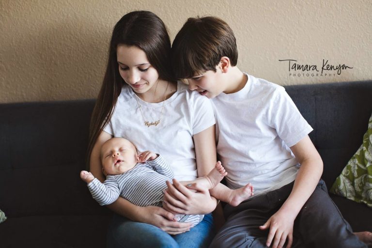 Hume Family | Newborn Photographer in Boise